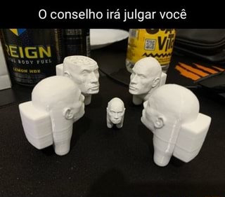 Sus FRETE I ACIMA DE GRÁTIS I The Rock Impostor do Among Us - Meme - iFunny  Brazil