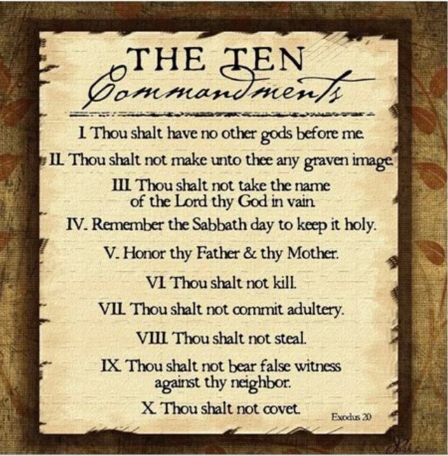 THE TEN Gom mnand nen] 1 Thou shalt have no other gods before me. IL