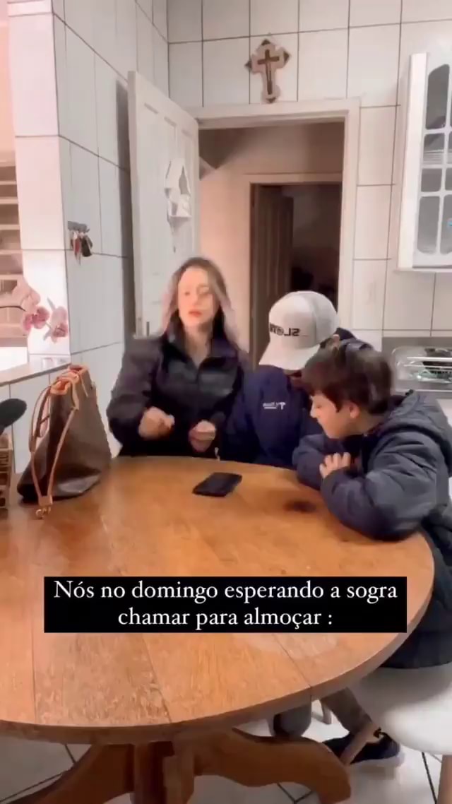 Sogra : Tá chovendo? Genro: Tá só garoando Pode ir kkkkkk, By Dose  Diária de Comédia